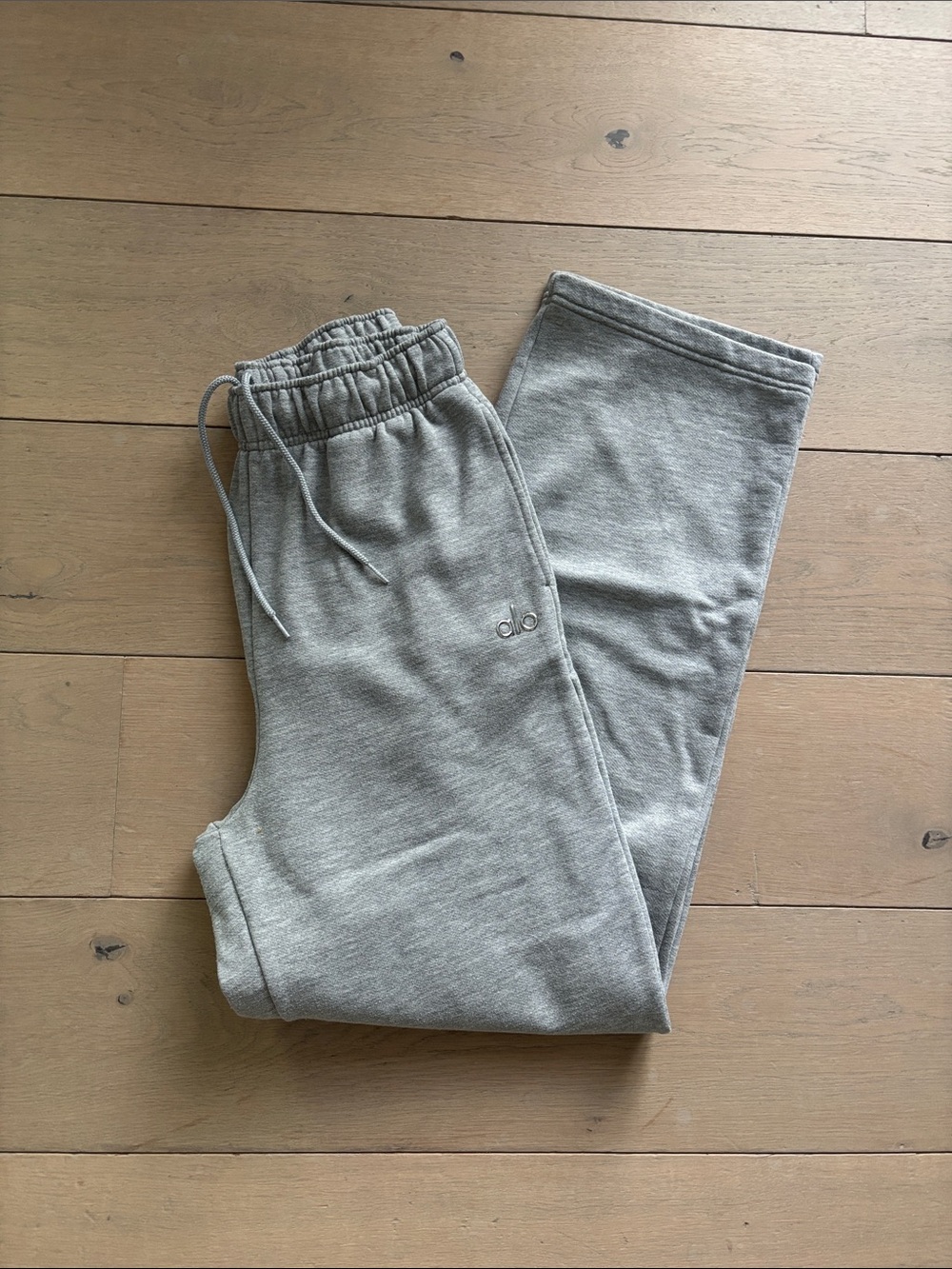 Alo Accolade straight leg sweatpants